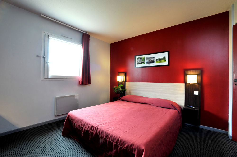 Brit Hôtel Saint-Quentin Fayet  Extérieur photo